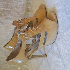 Gianni Bini Heels Womens Size 10 Tan Lace Up Tie